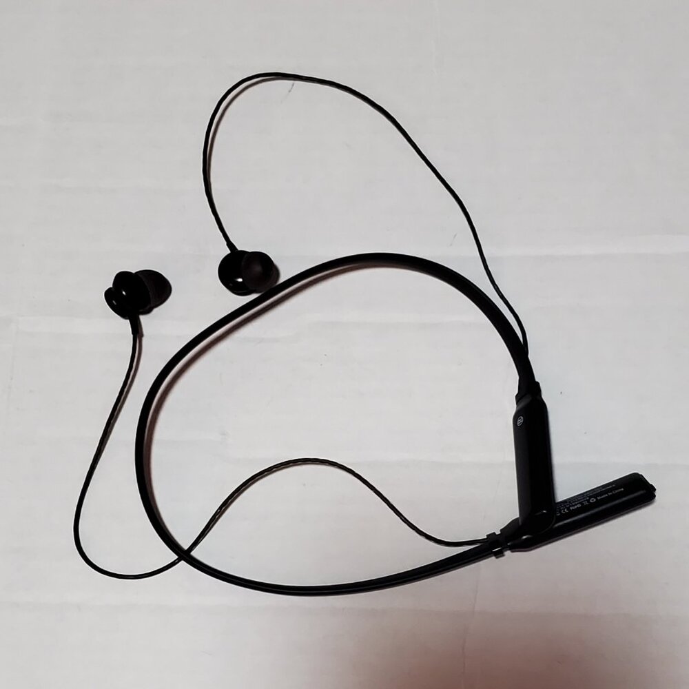 Bluetooth Headphones Wireless Neckband Magnetic Beautiful Strong Voice DOLTECH